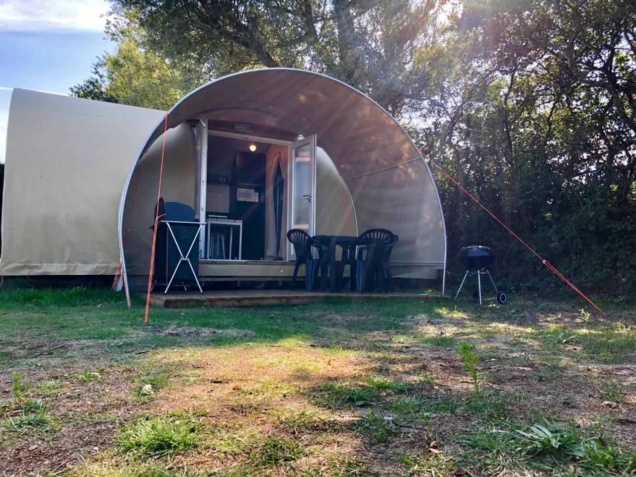 Camping Les Carolins Saint-Lo-d'Ourville 외부 사진