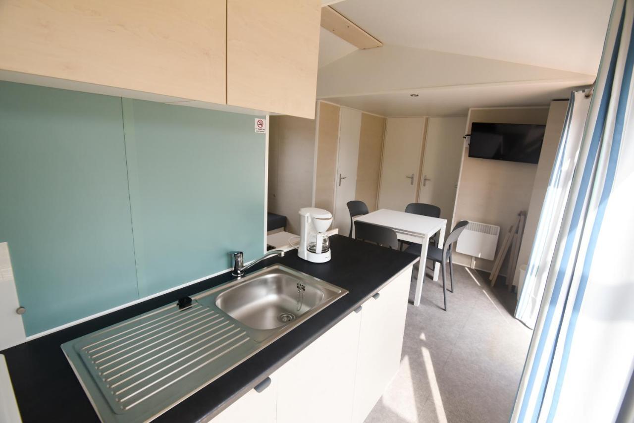 Camping Les Carolins Saint-Lo-d'Ourville 외부 사진